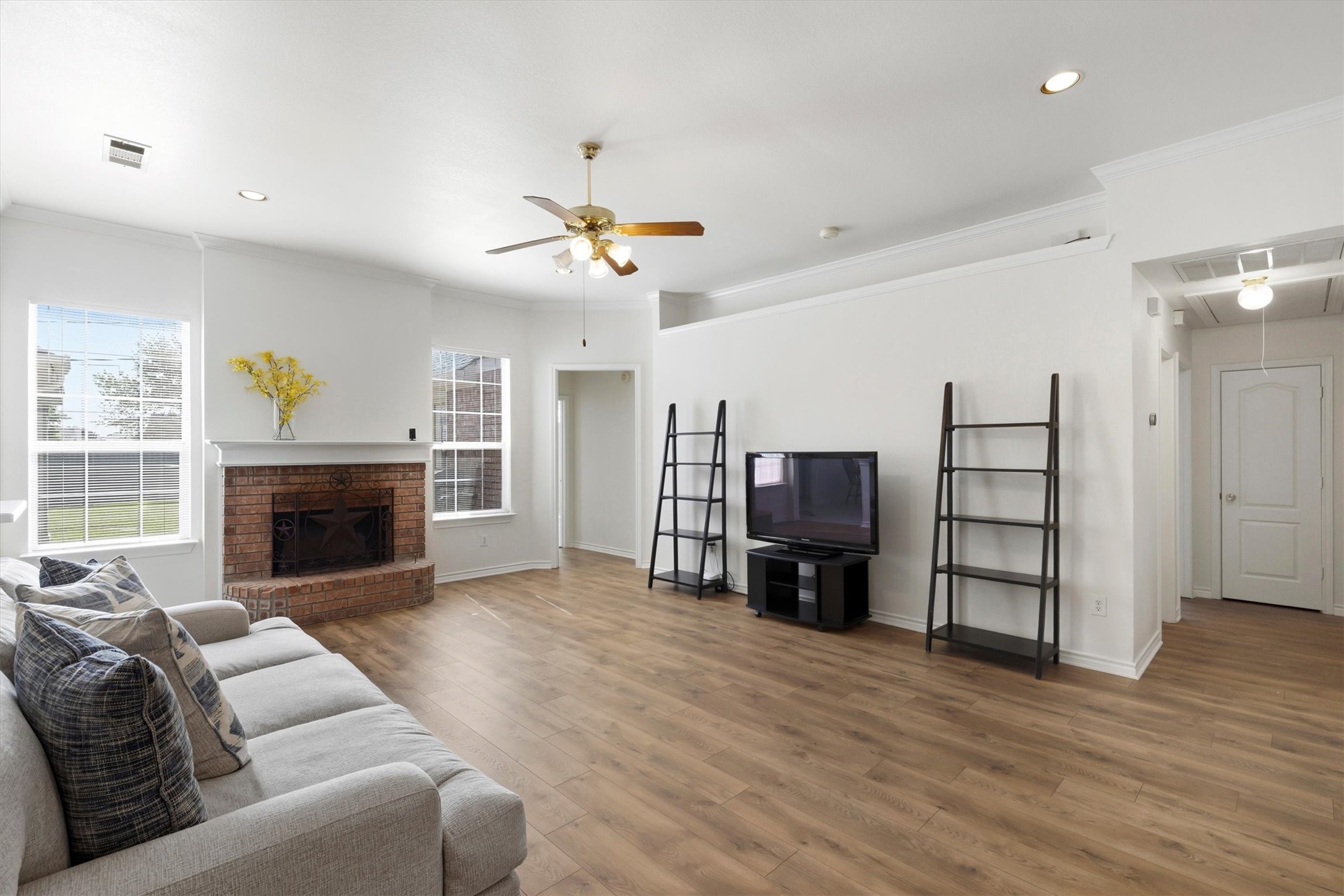 6318 Ahnee Drive Rowlett TX 75089