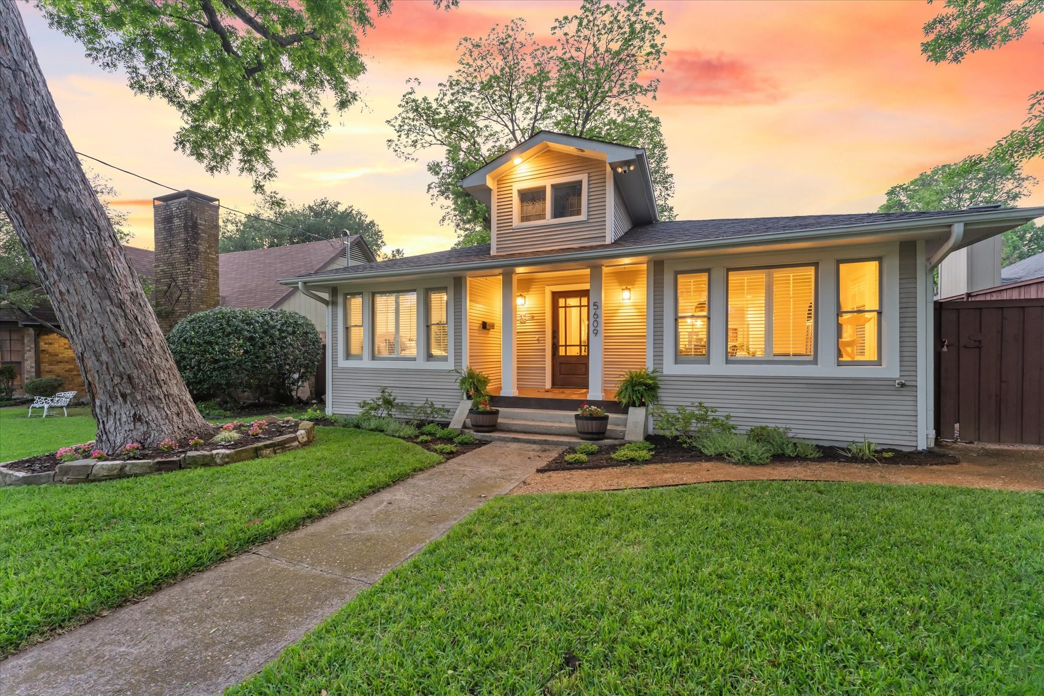 5609 Reiger Avenue Dallas TX 75214