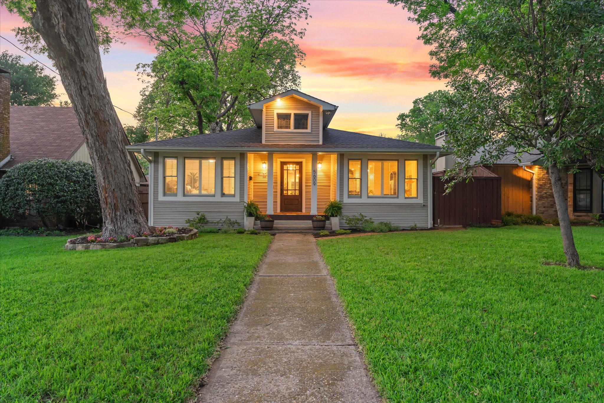 5609 Reiger Avenue Dallas TX 75214