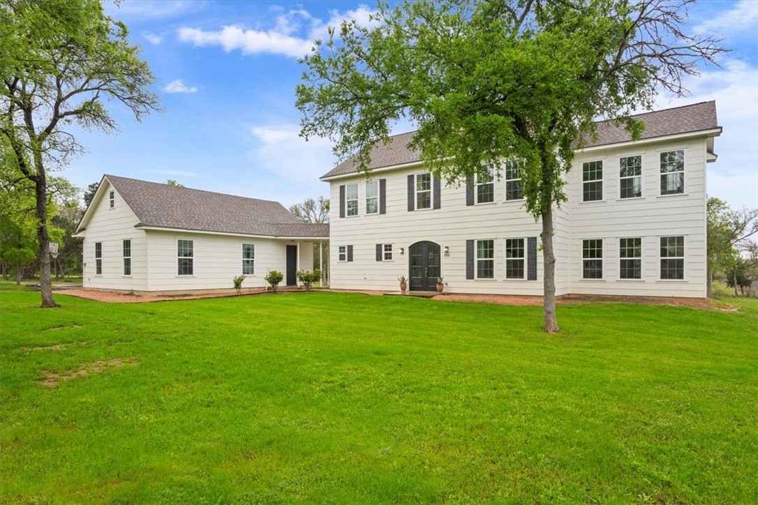950 Winding Trail Crawford TX 76638