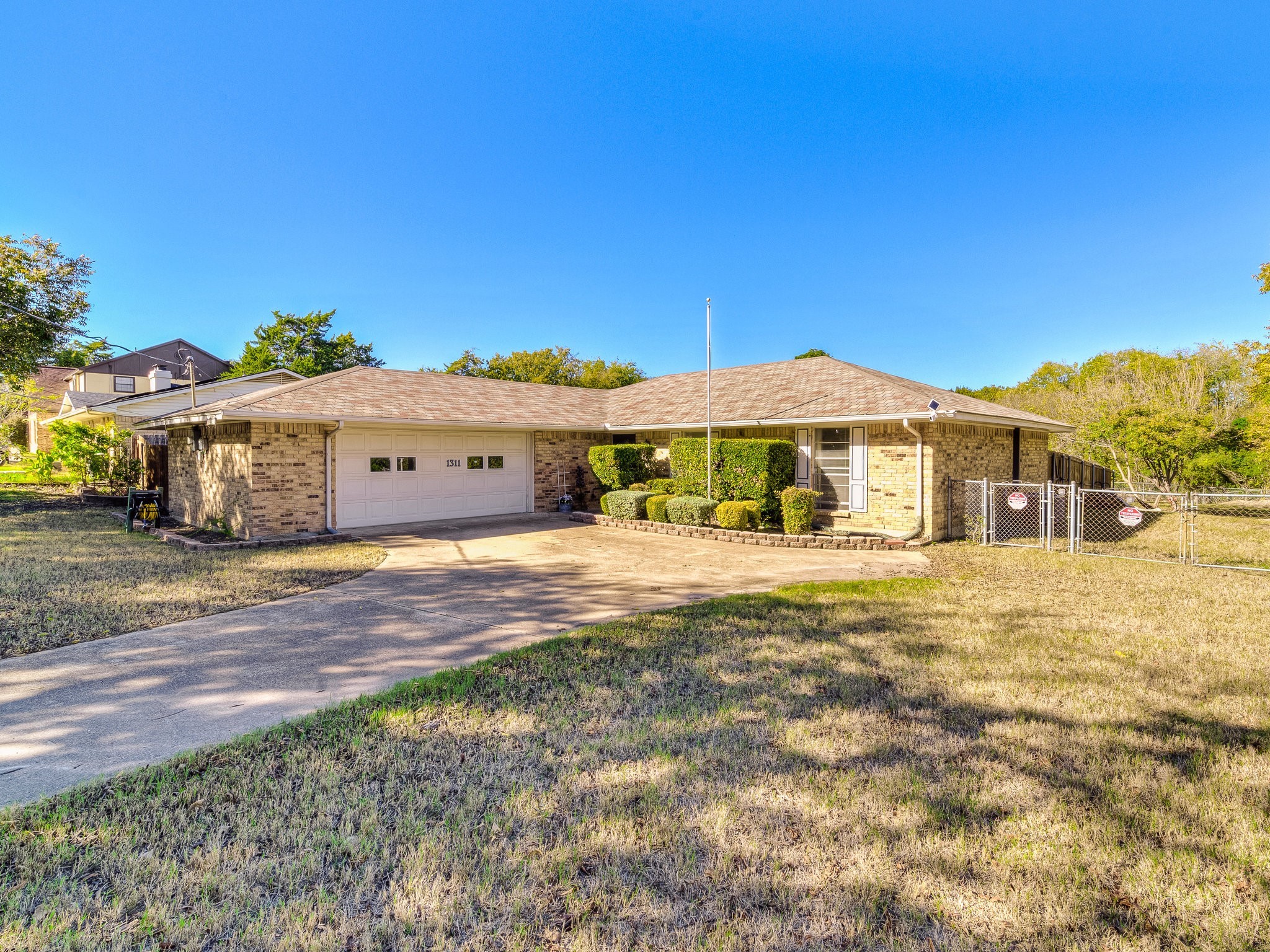 1311 W Ridge Drive Duncanville TX 75116