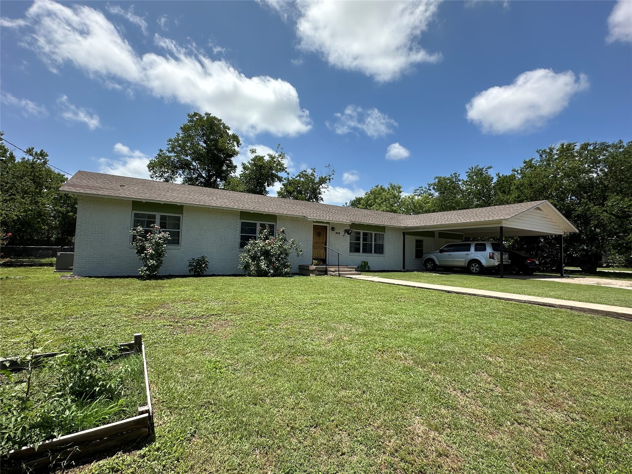 408 W Armstrong Comanche TX 76442