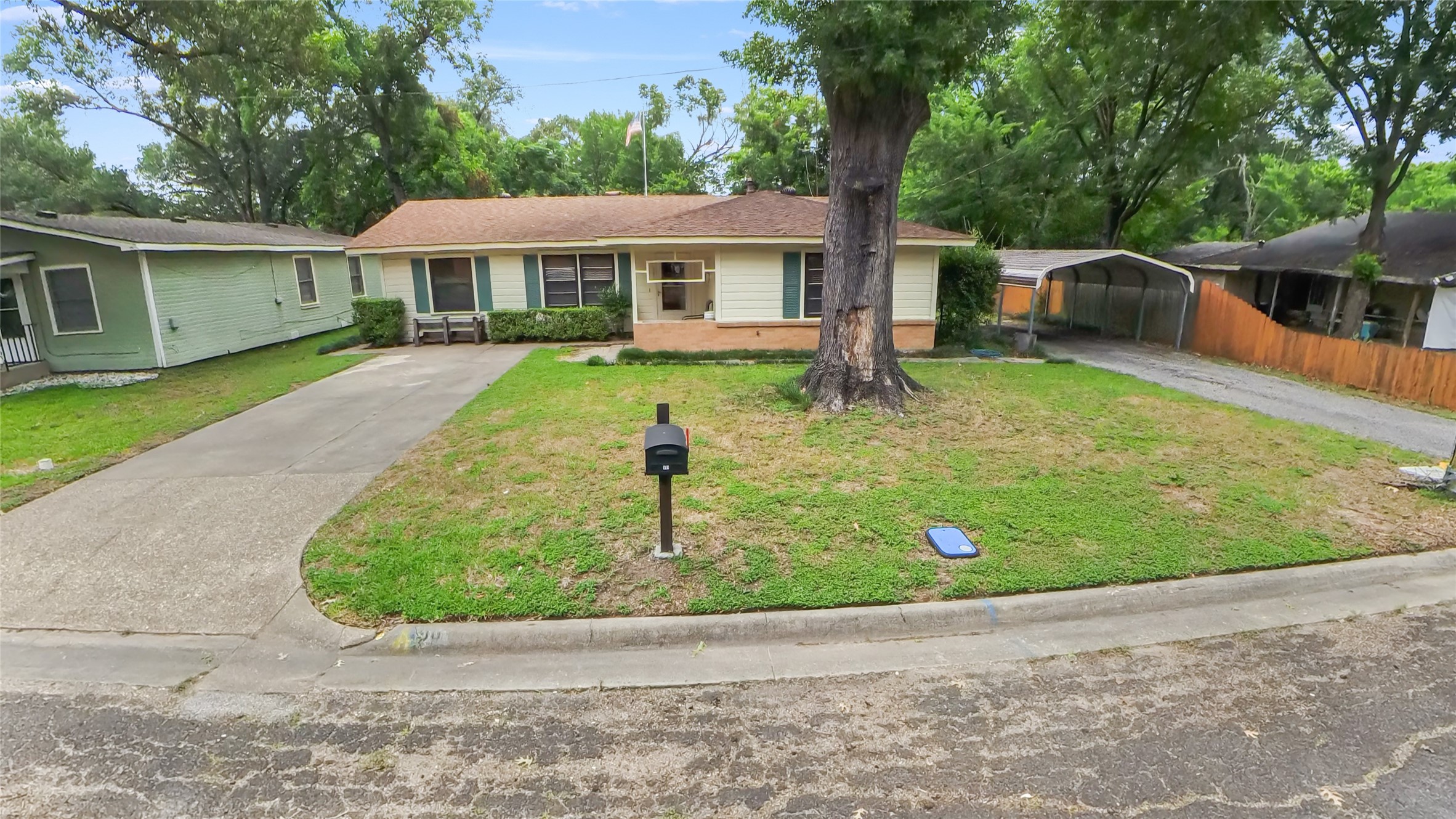 901 N 23 1/2 Street Corsicana TX 75110