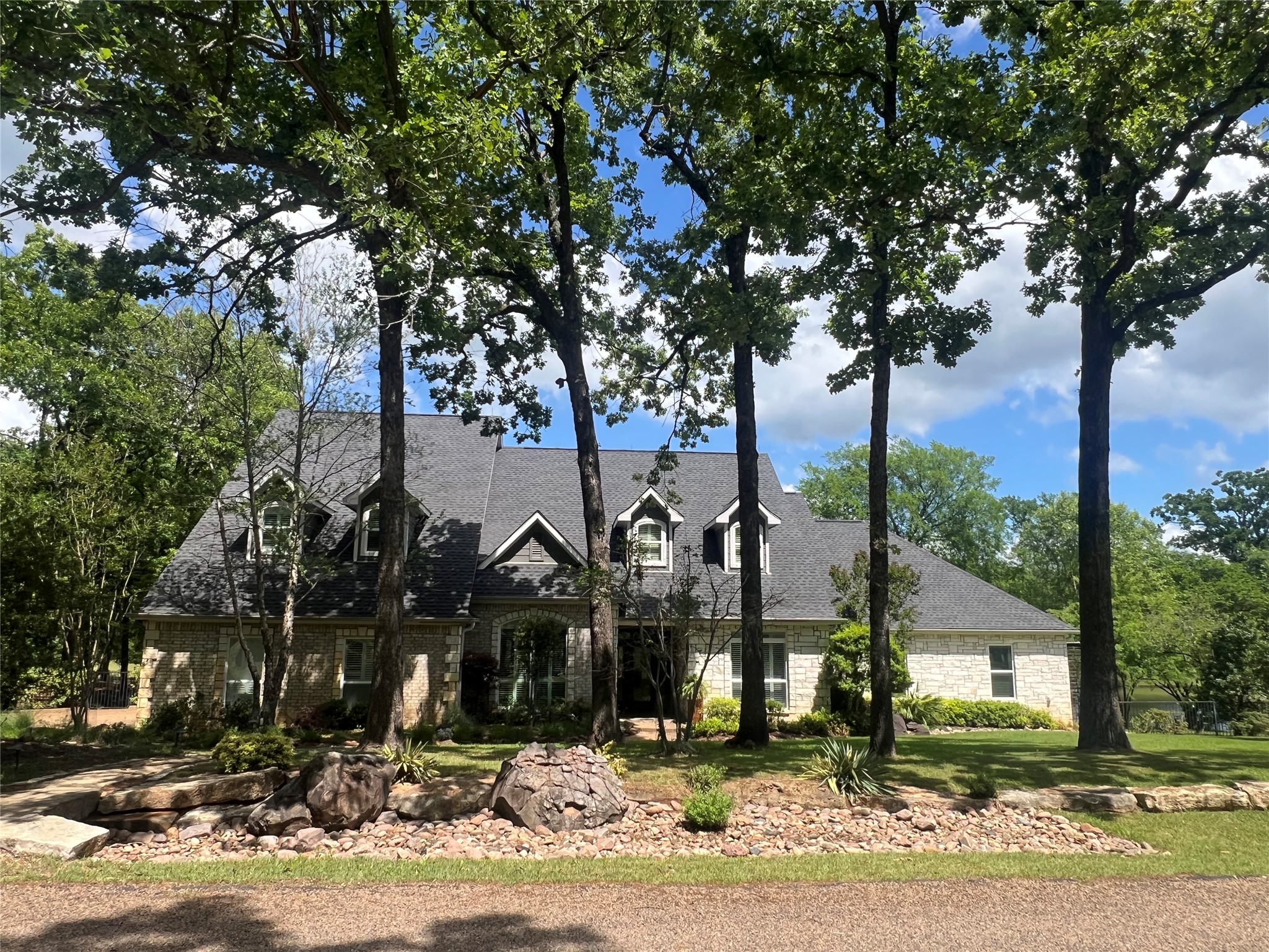 224 Colonial Drive Mabank TX 75156