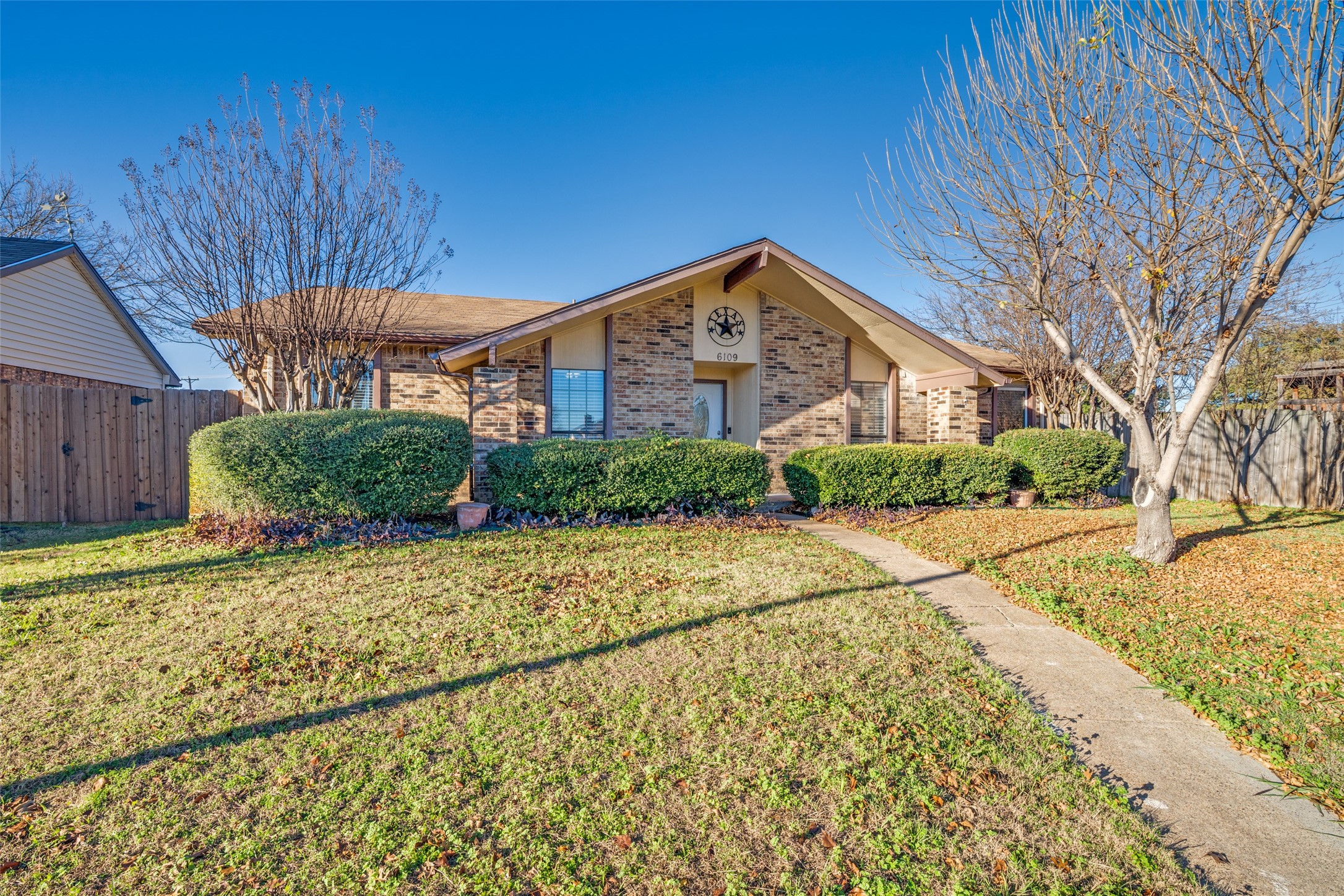 6109 Denver Street Rowlett TX 75088