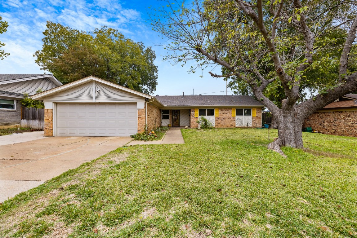 7121 Corona Drive North Richland Hills TX 76180