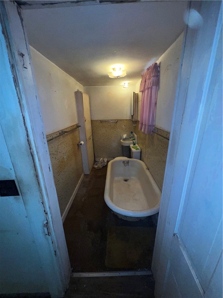 201 N Wiebusch Street Riesel TX 76682