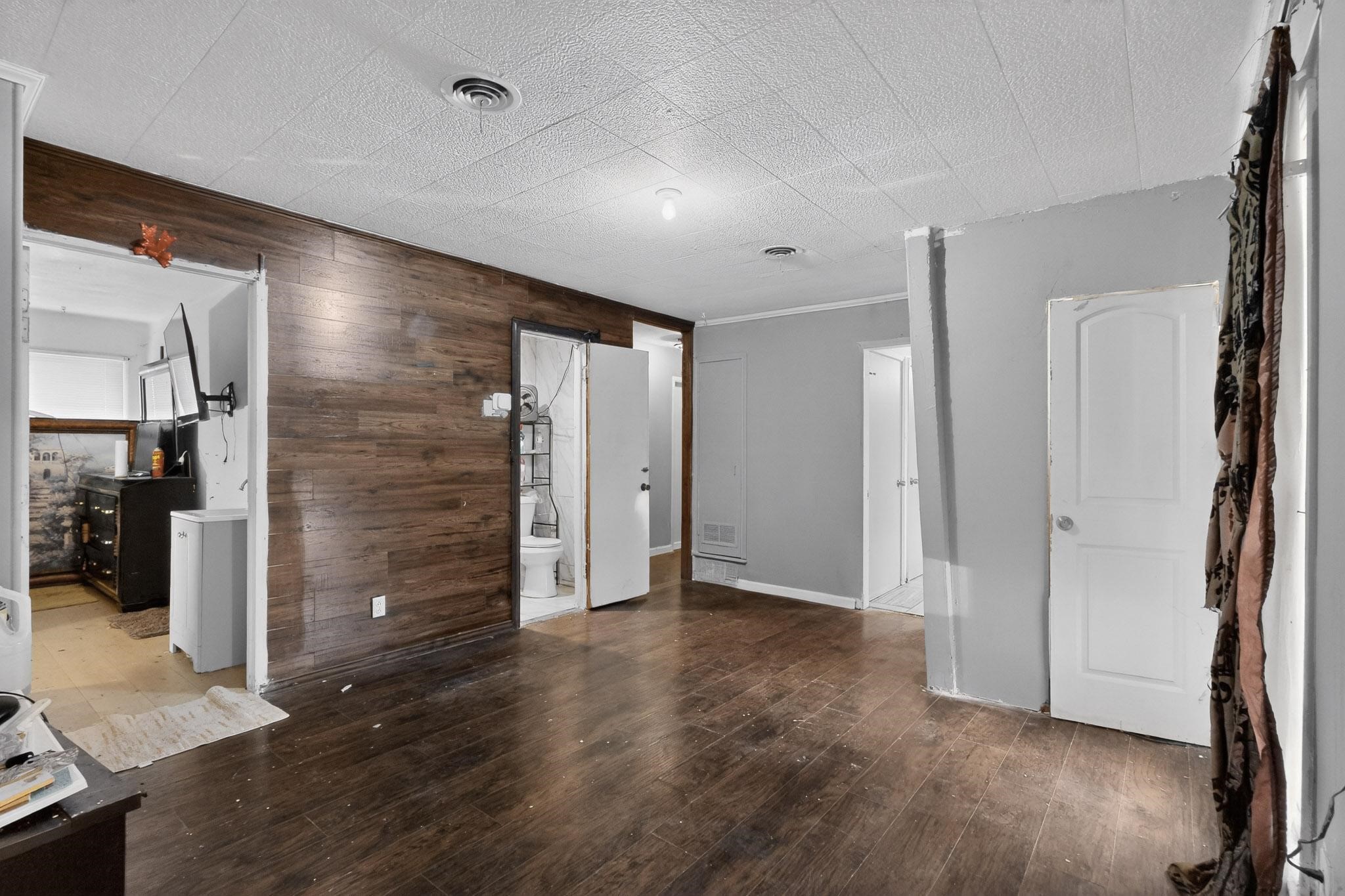 522 Phillip Street Mesquite TX 75149