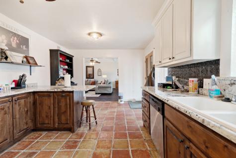 835 39th Street SE Paris TX 75462