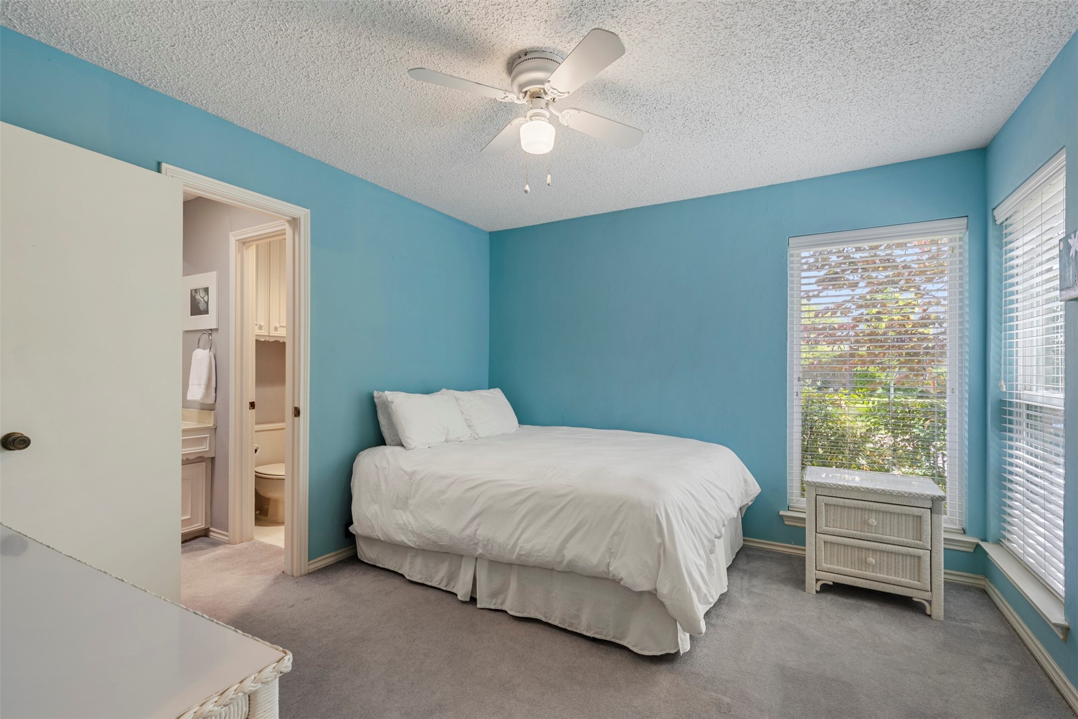 6432 Barkwood Lane Dallas TX 75248
