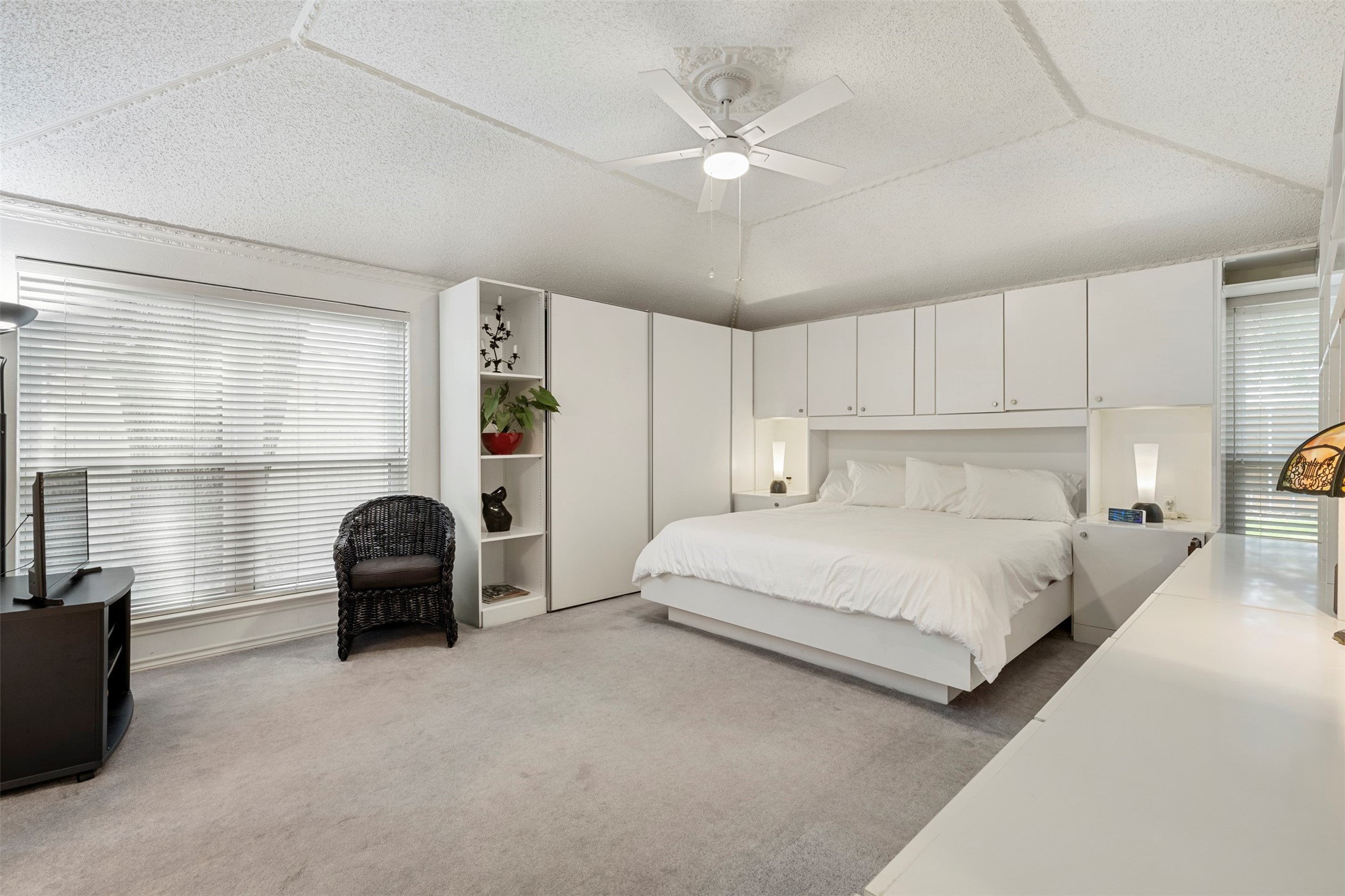 6432 Barkwood Lane Dallas TX 75248
