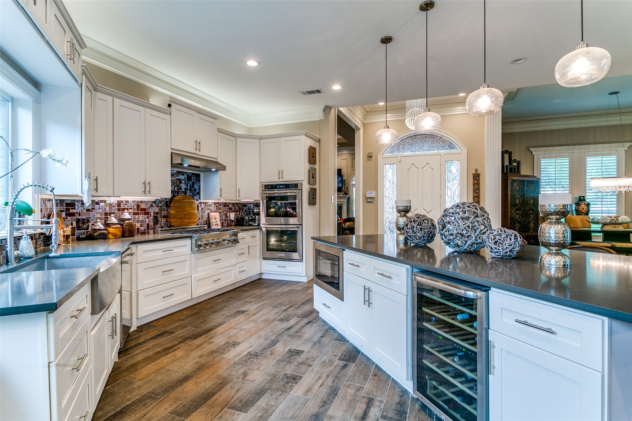 1600 Crockett Circle Irving TX 75038
