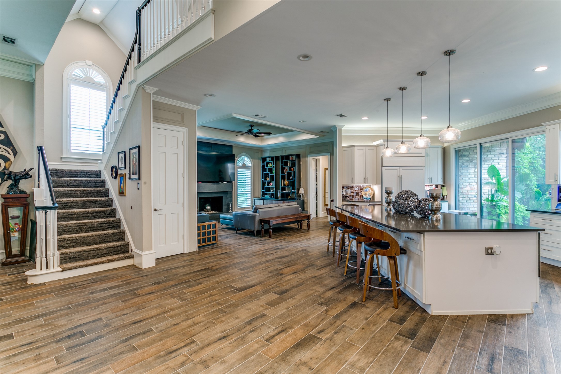 1600 Crockett Circle Irving TX 75038
