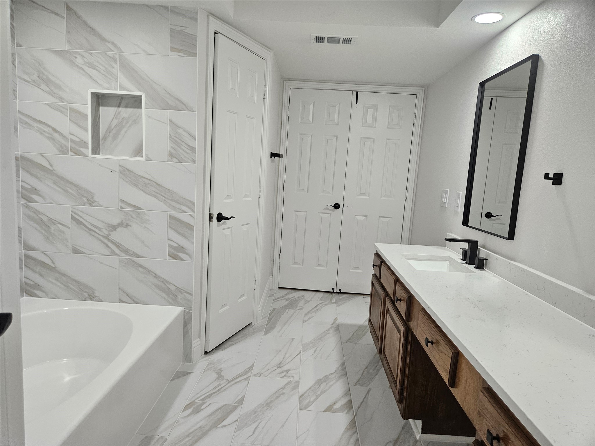2709 Heather Glen Court Carrollton TX 75006