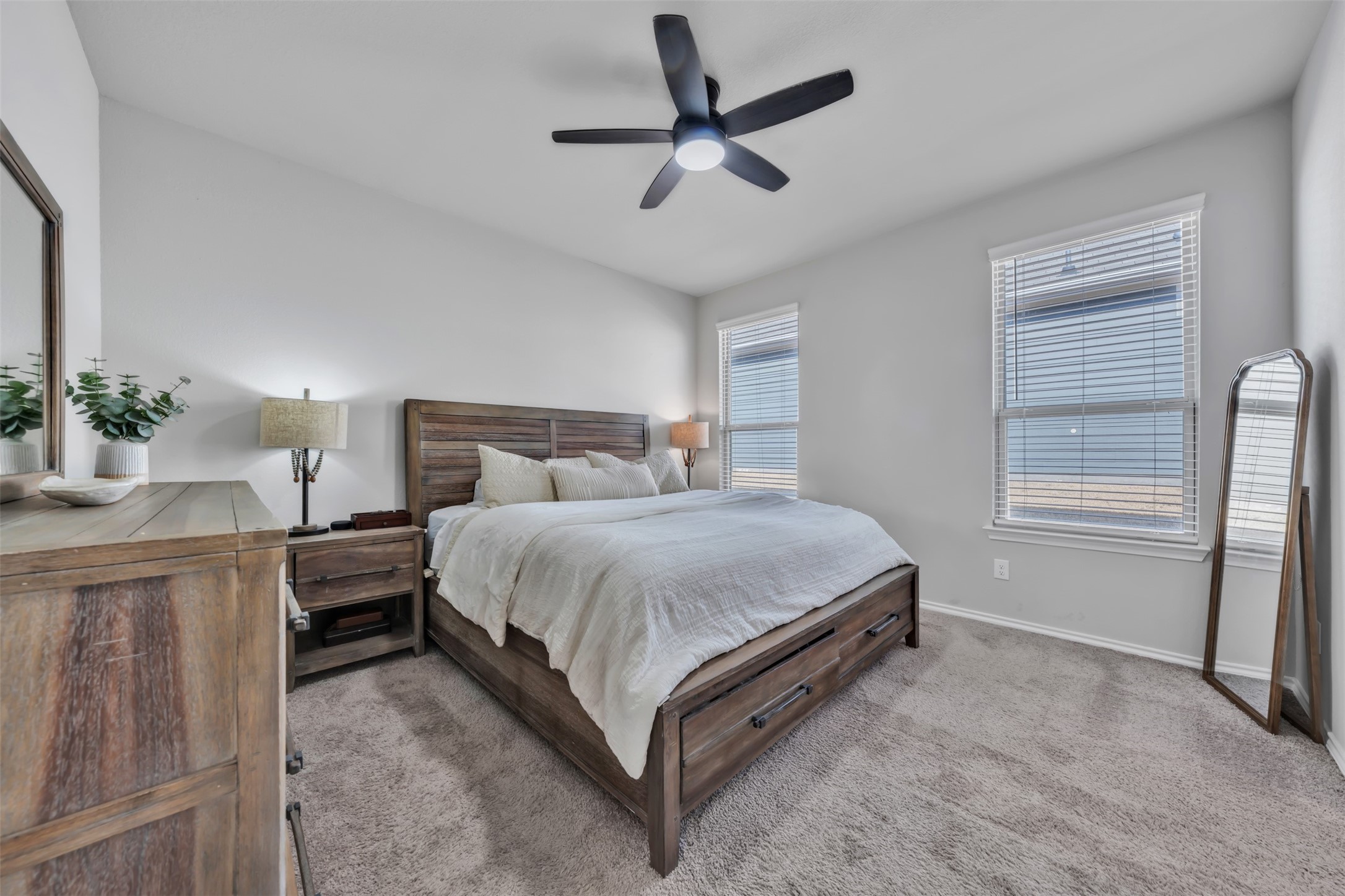2933 Dixondale Drive Fort Worth TX 76108