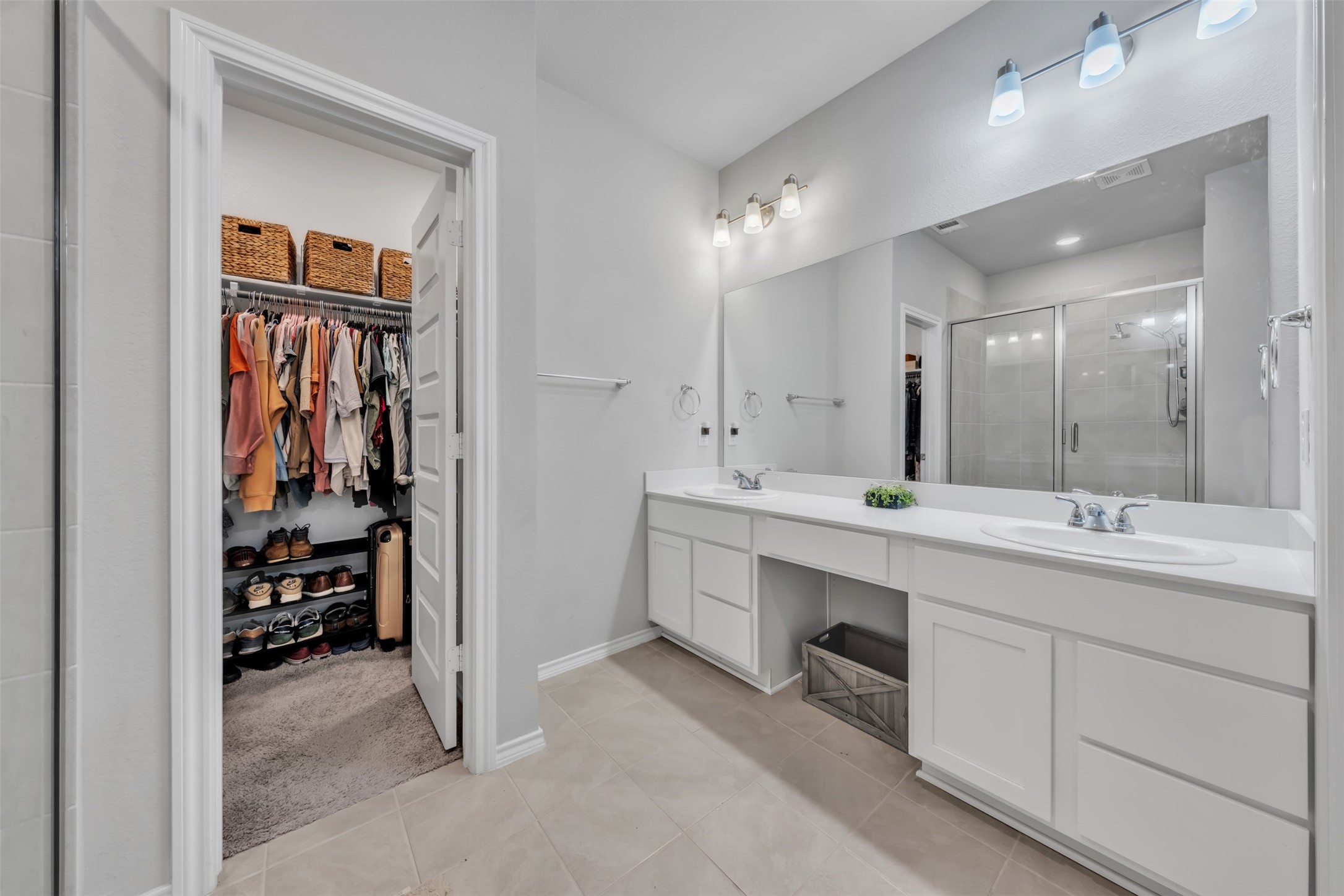 2933 Dixondale Drive Fort Worth TX 76108