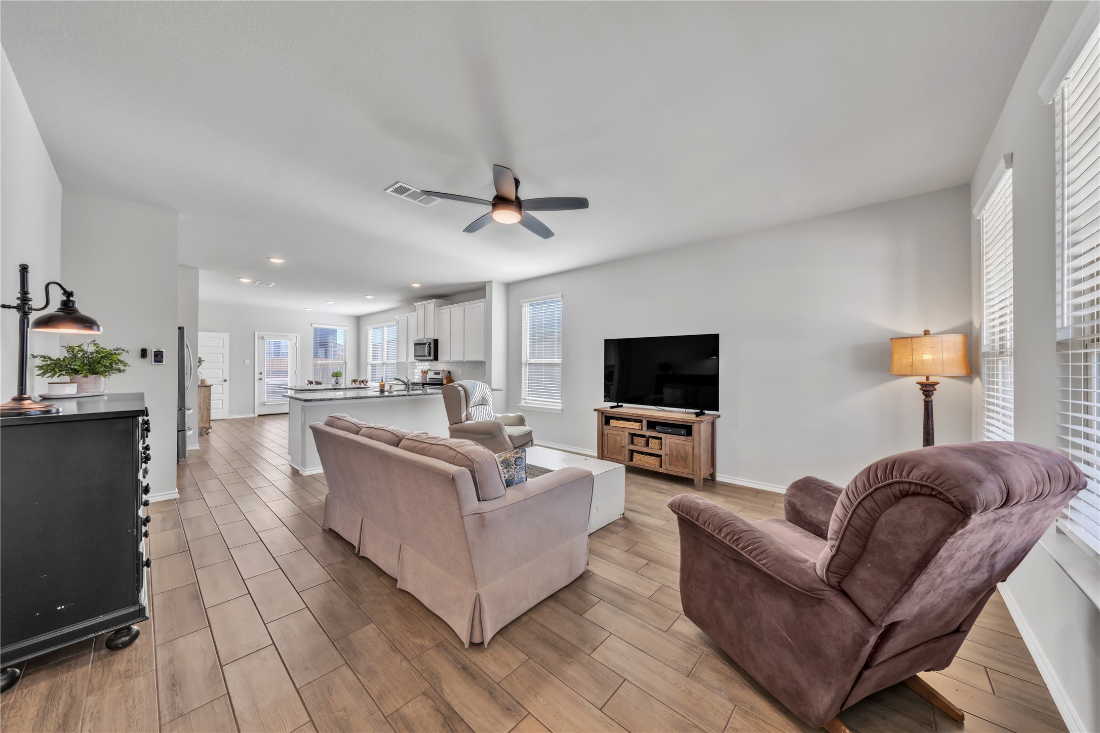 2933 Dixondale Drive Fort Worth TX 76108