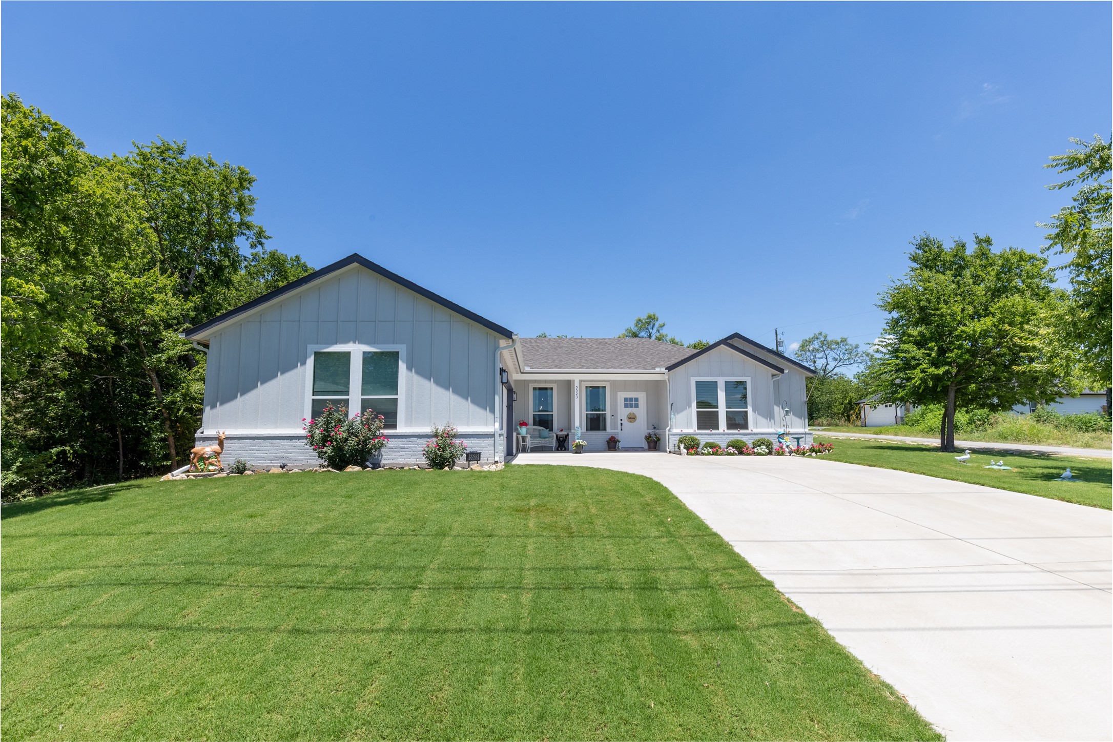 5523 Firewood Trail Granbury TX 76048
