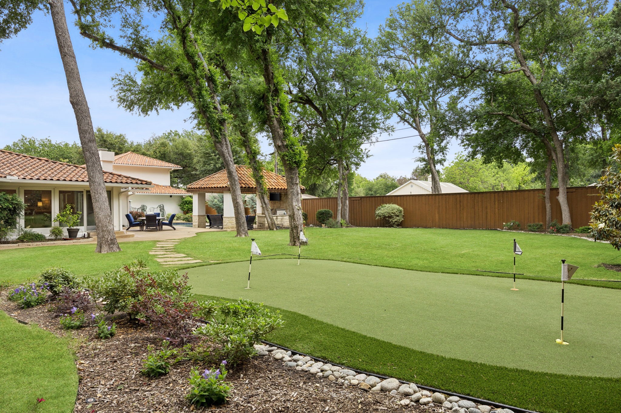 4630 S Lindhurst Avenue Dallas TX 75229