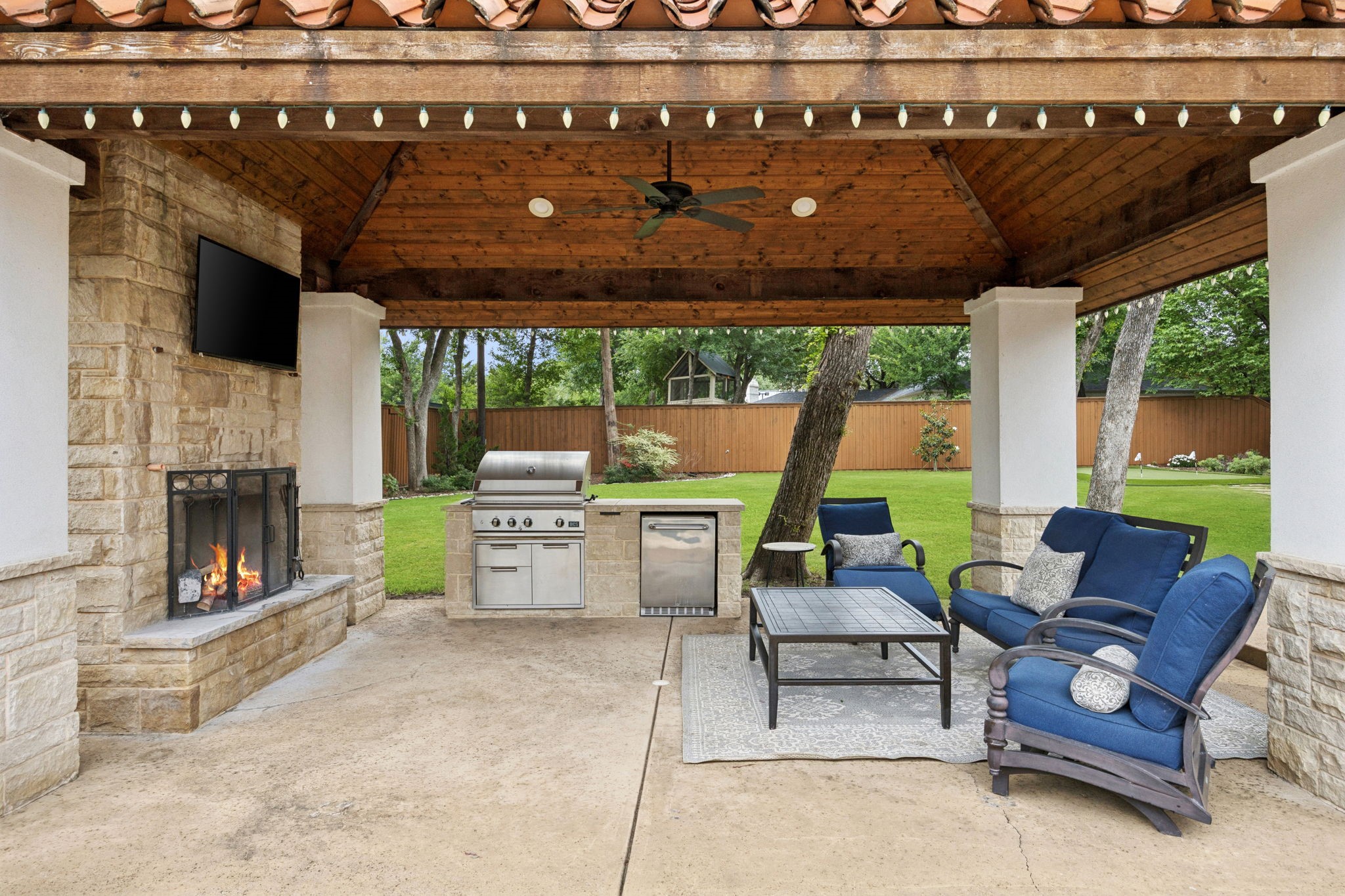4630 S Lindhurst Avenue Dallas TX 75229
