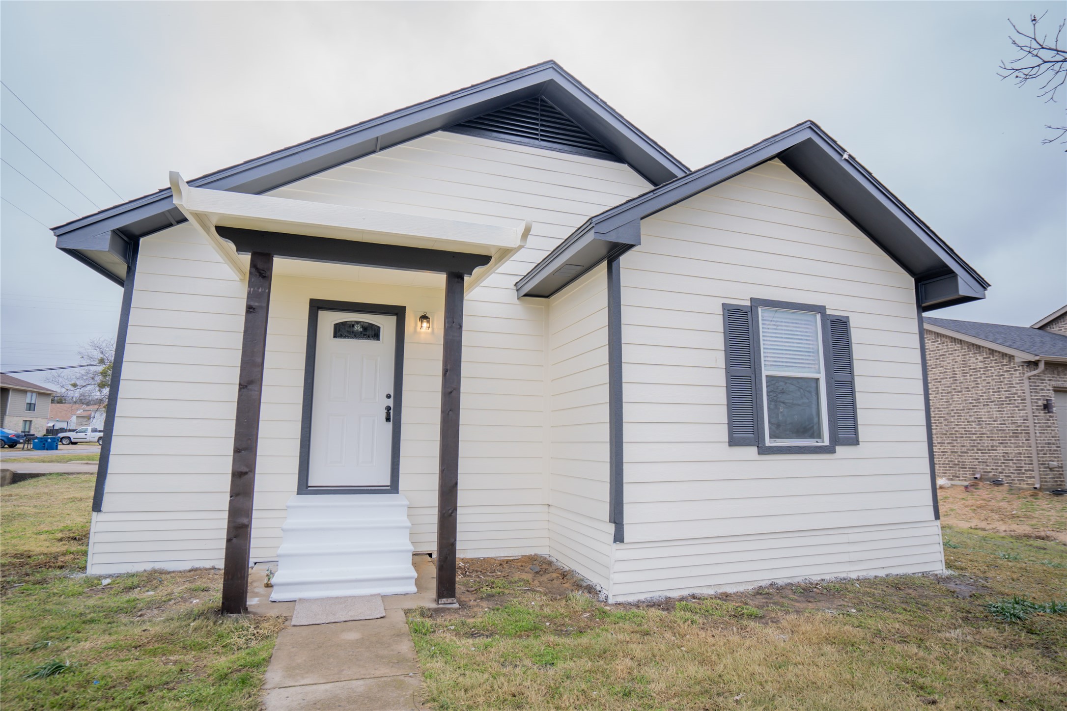 300 N Main Street Palmer TX 75152