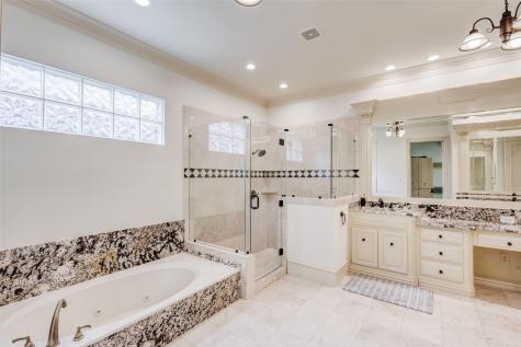 5048 Castle Creek Lane Plano TX 75093