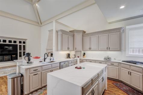5048 Castle Creek Lane Plano TX 75093