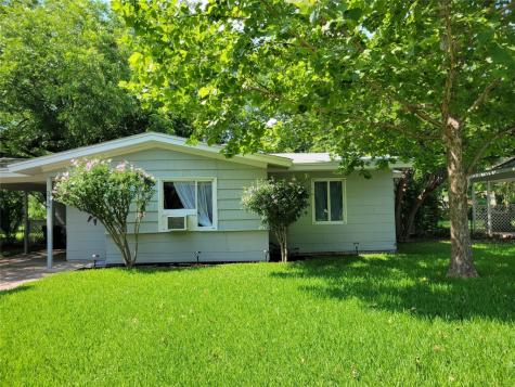 5736 Dennis Avenue Fort Worth TX 76114