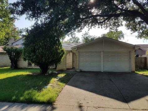 2705 Bluelake Court Irving TX 75060