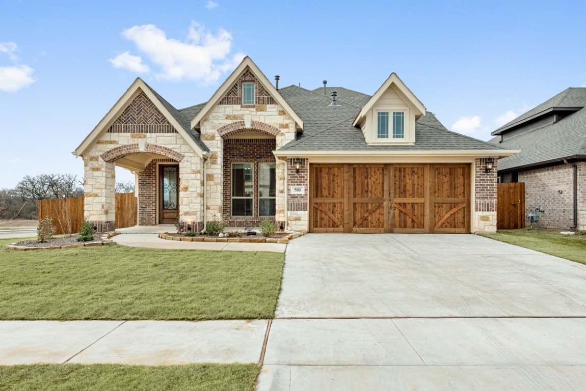 501 Livia Street Burleson TX 76028