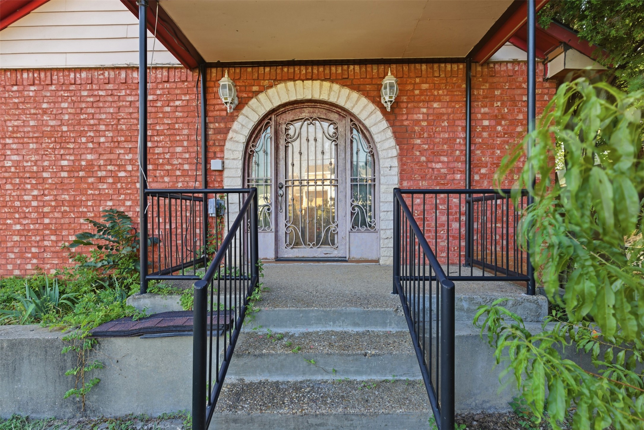4611 Sylvester Street Dallas TX 75219