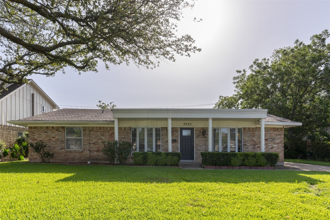 2521 Fairbrook Street Irving TX 75062