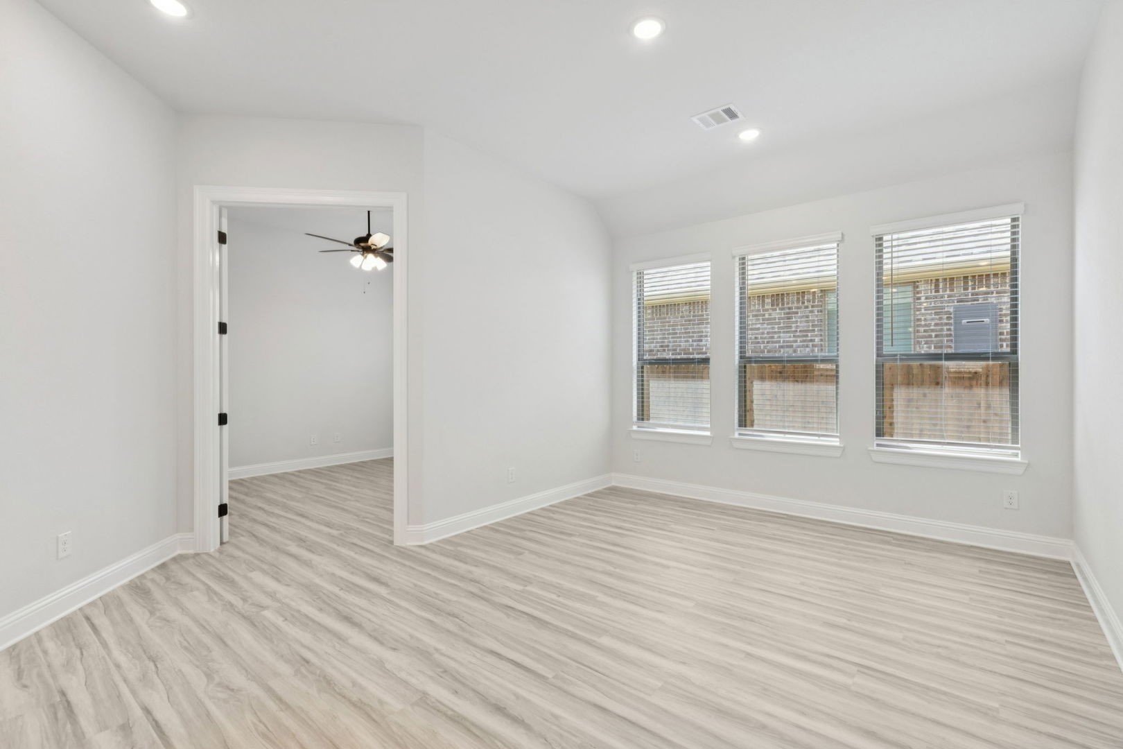4321 Biddle Street Midlothian TX 76065