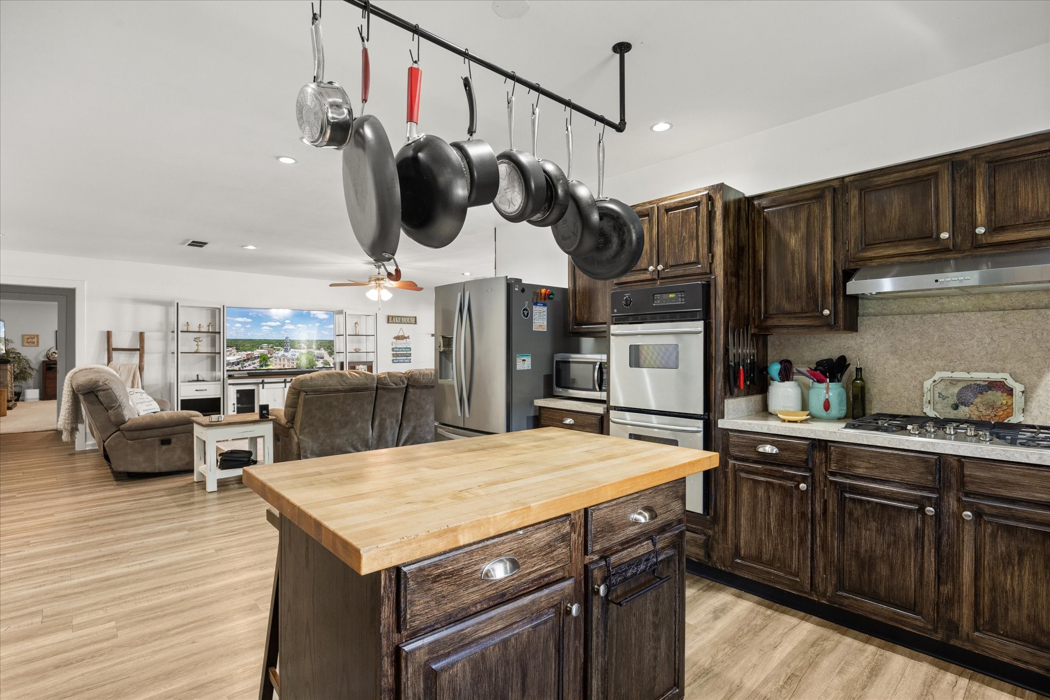 3712 Port Ridglea Granbury TX 76049