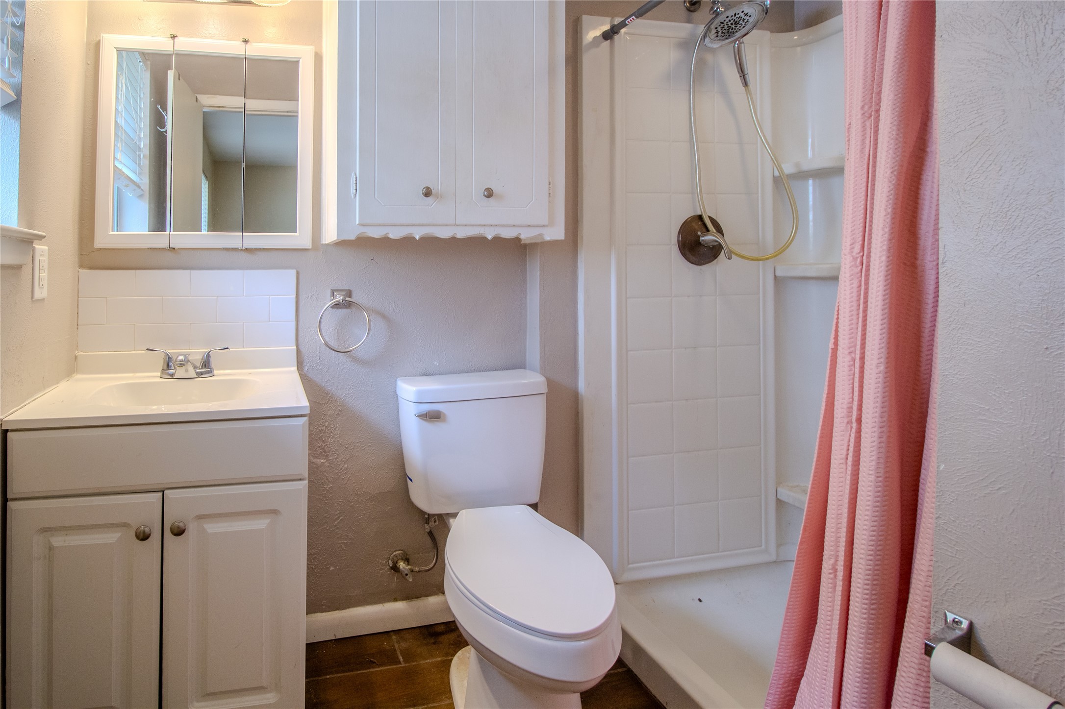 1805 Bardfield Avenue Garland TX 75041