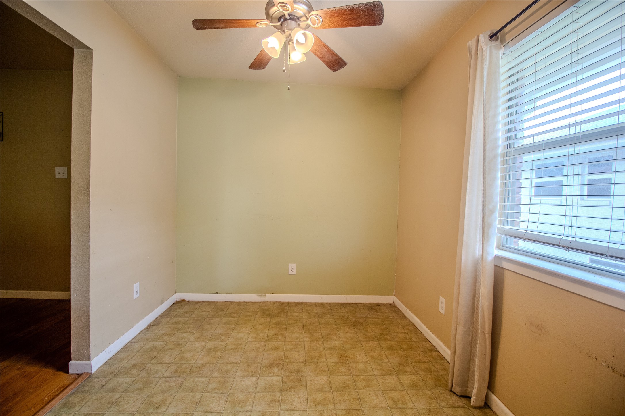 1805 Bardfield Avenue Garland TX 75041