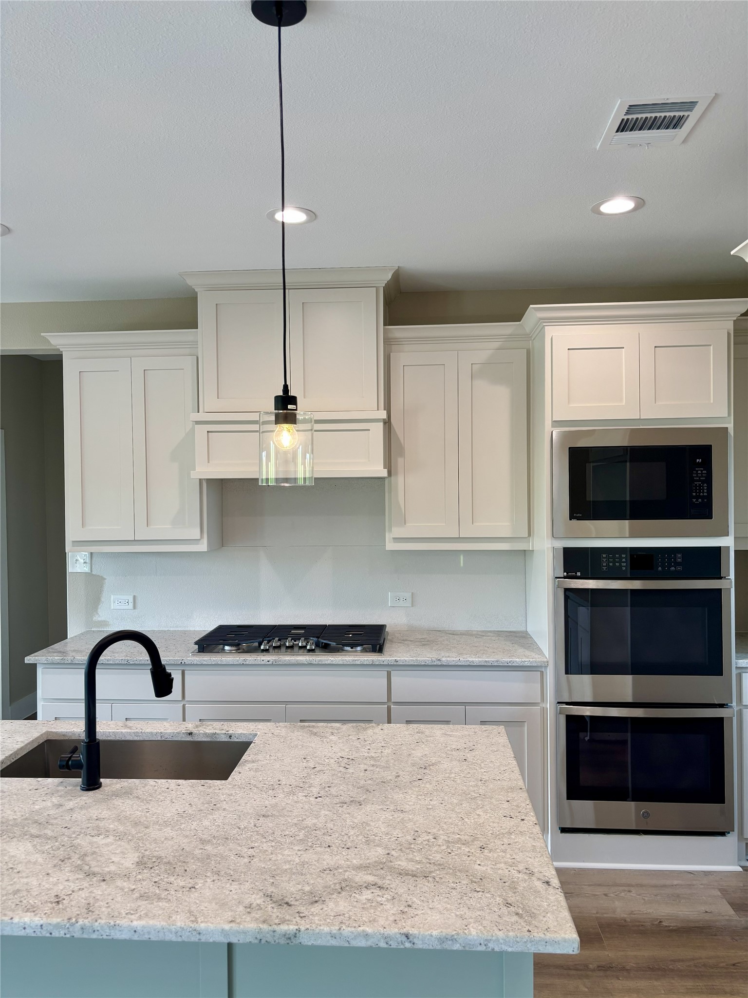 1026 Cr 1610 Lone Oak TX 75453