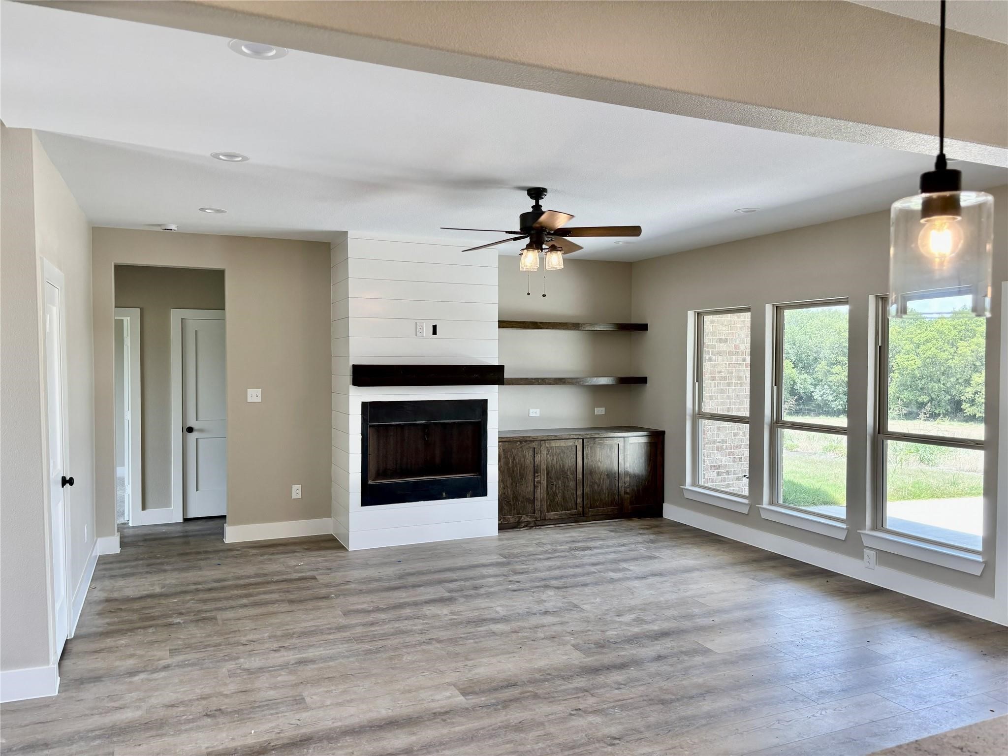 1026 Cr 1610 Lone Oak TX 75453
