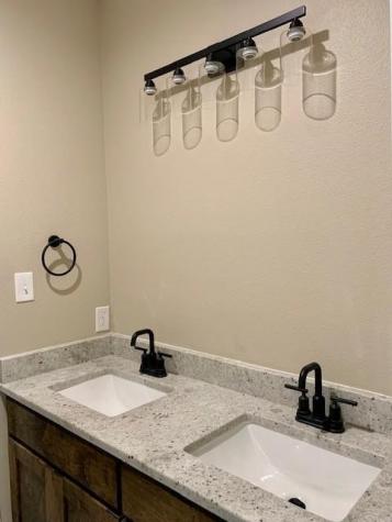 1026 Cr 1610 Lone Oak TX 75453