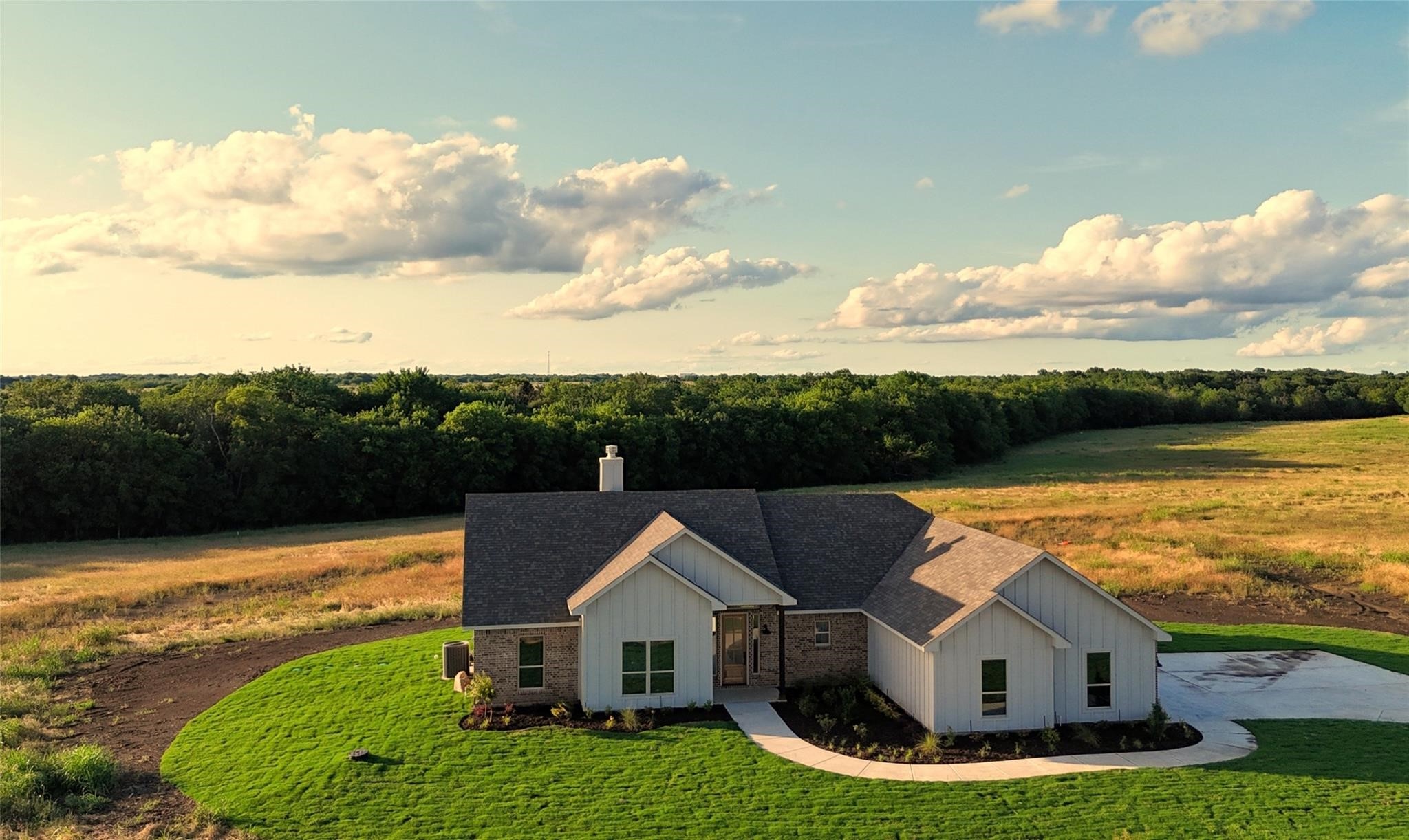 1026 Cr 1610 Lone Oak TX 75453