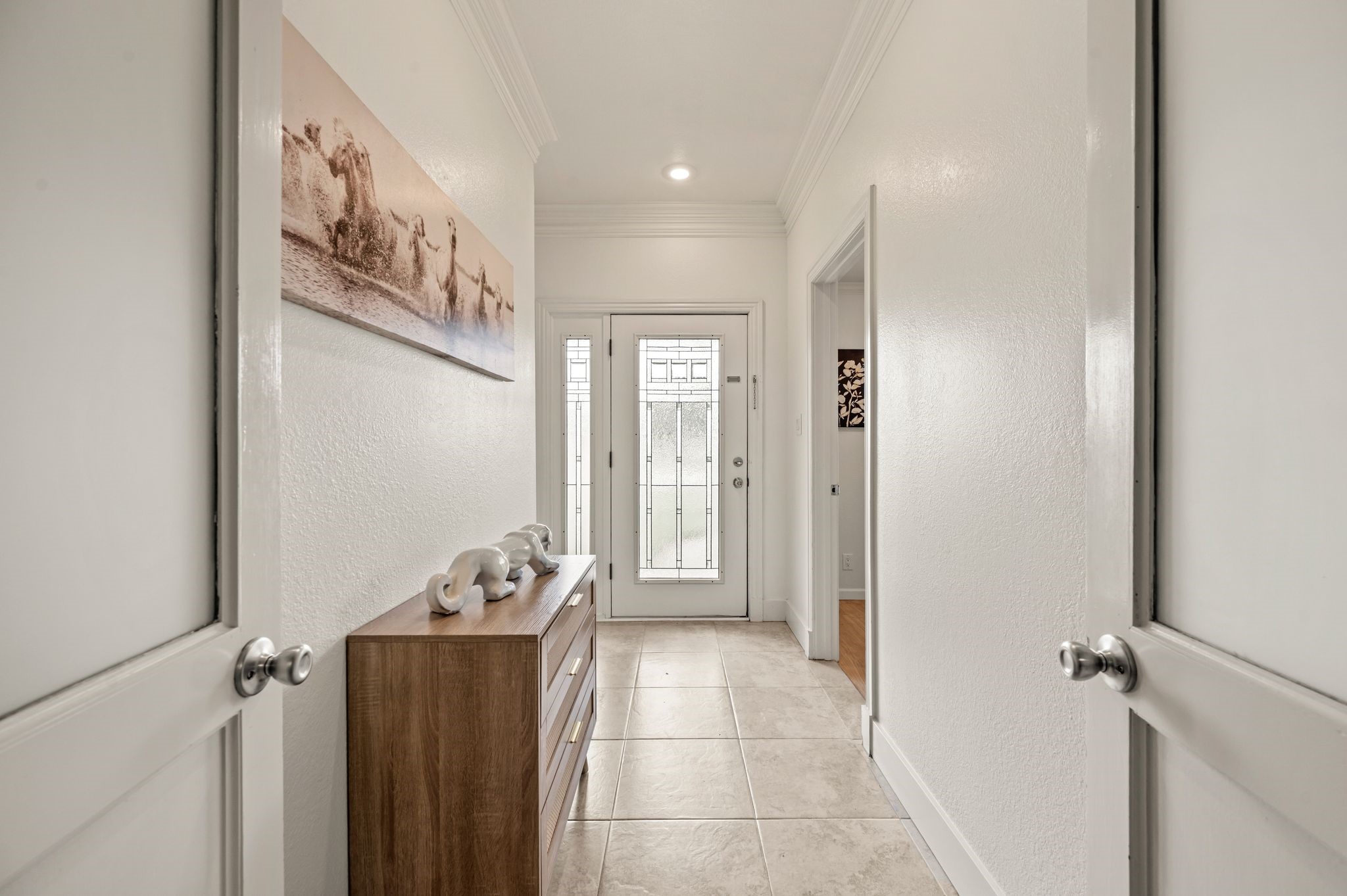 204 Overcrest Drive Benbrook TX 76126