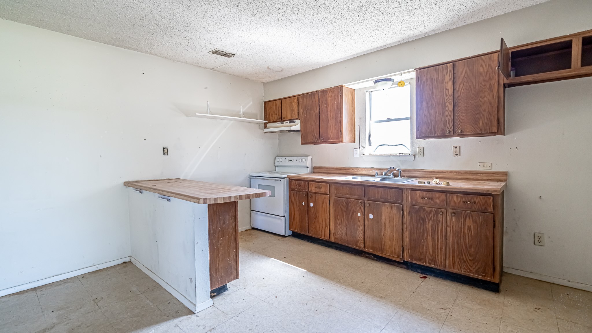 1852 Coral Road Pelican Bay TX 76020