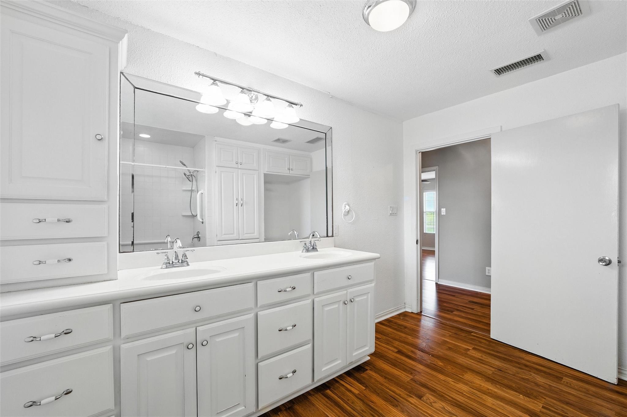 358 Wright Road Waxahachie TX 75167