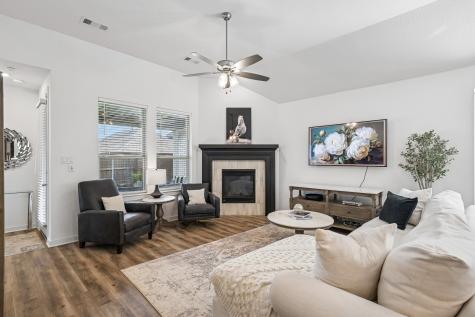 1913 Jumper Fields Drive Aubrey TX 76227