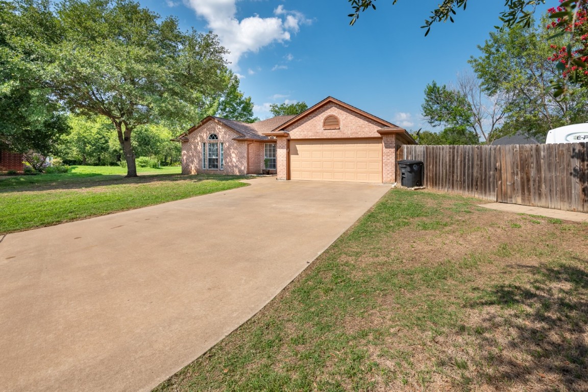 1310 Bradley Court Cleburne TX 76033