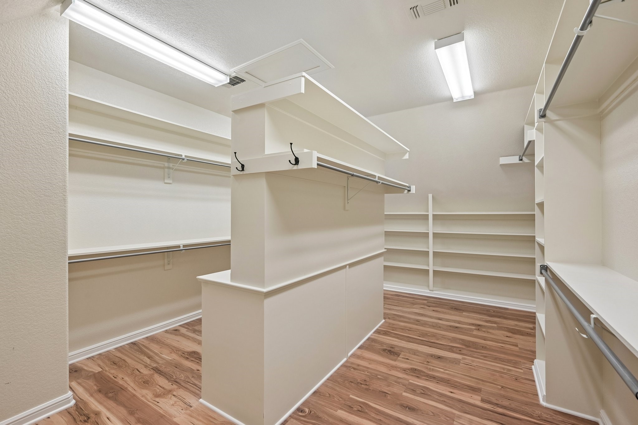 2085 Switzer Road Sanger TX 76266