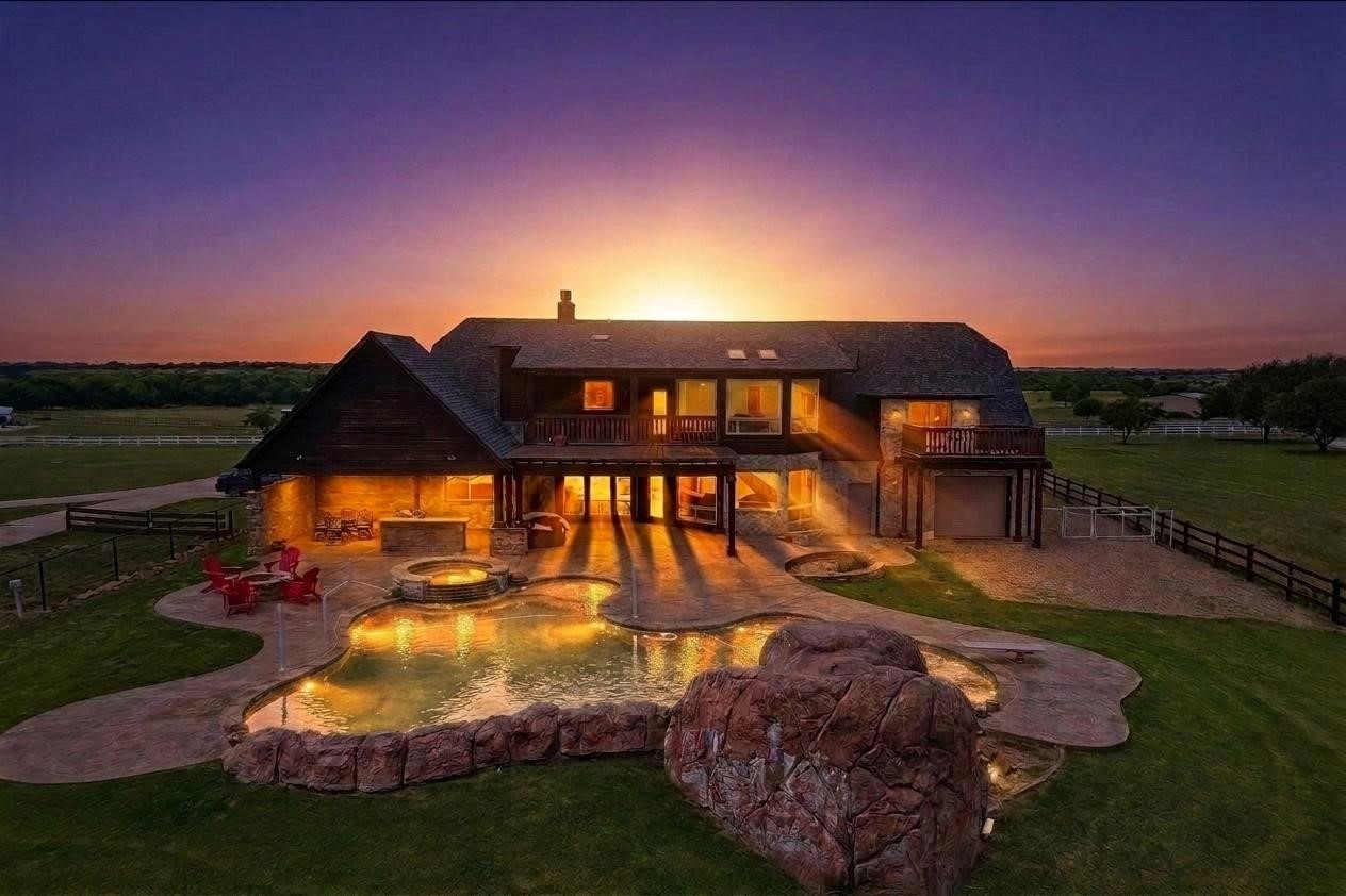 2085 Switzer Road Sanger TX 76266