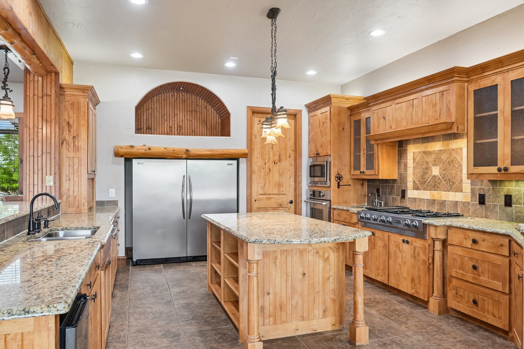 2085 Switzer Road Sanger TX 76266