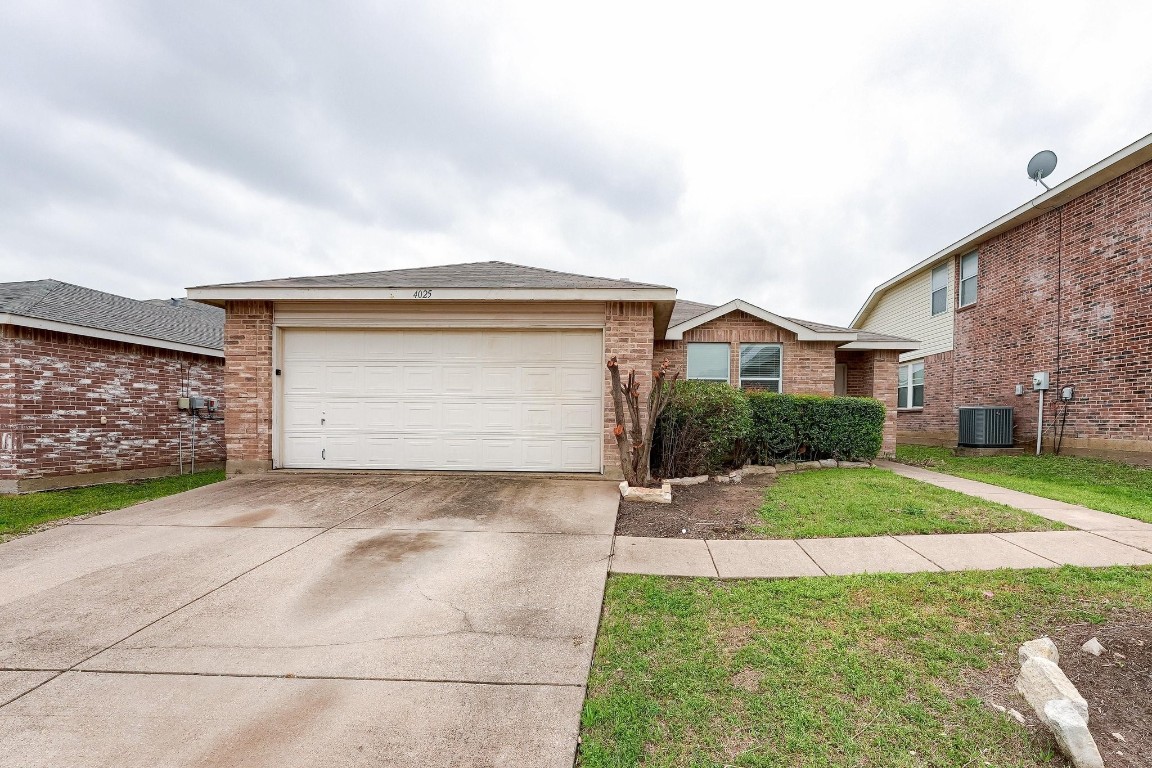 4025 Country Lane Fort Worth TX 76123