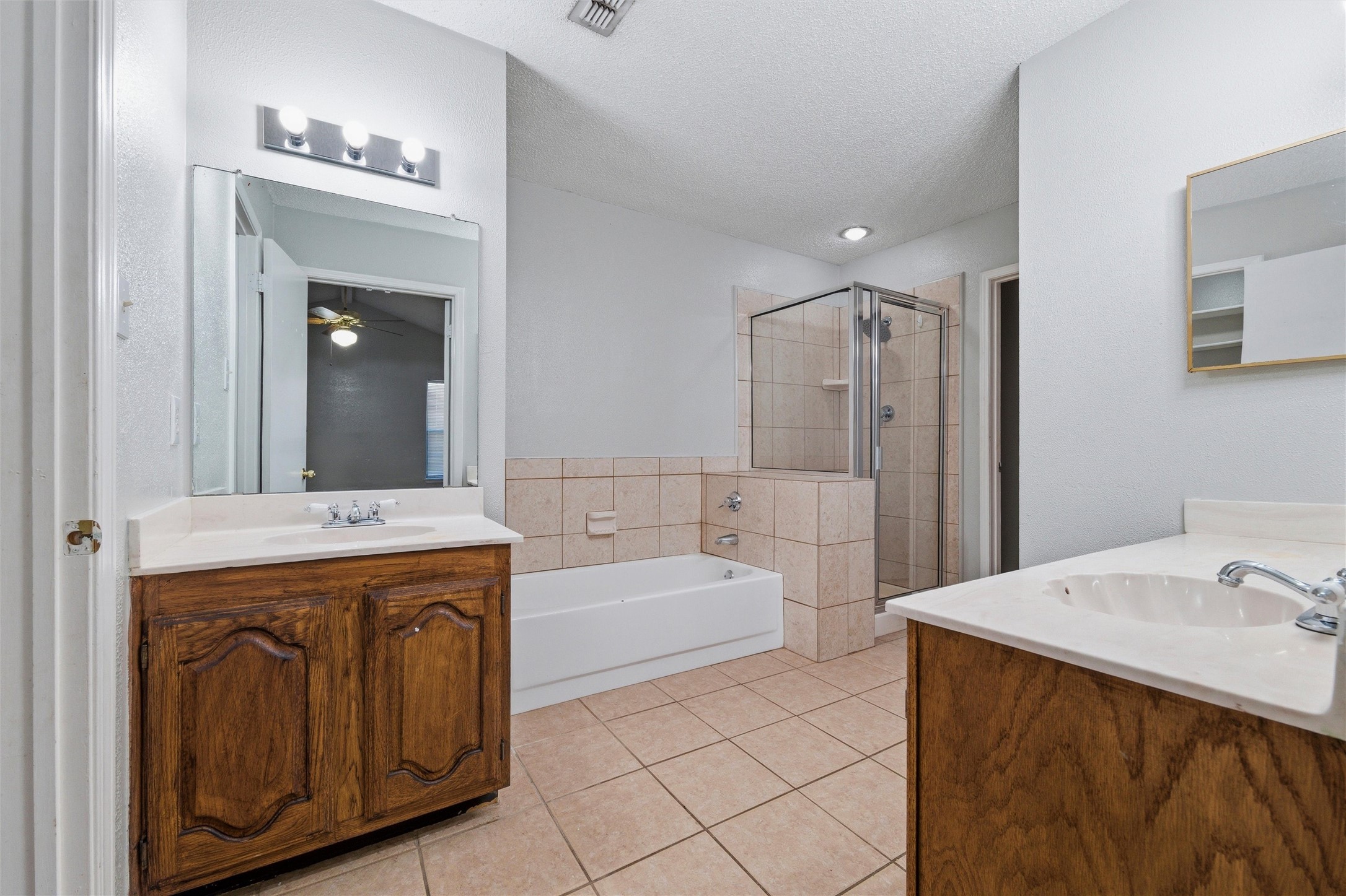 2500 Galemeadow Drive Fort Worth TX 76123